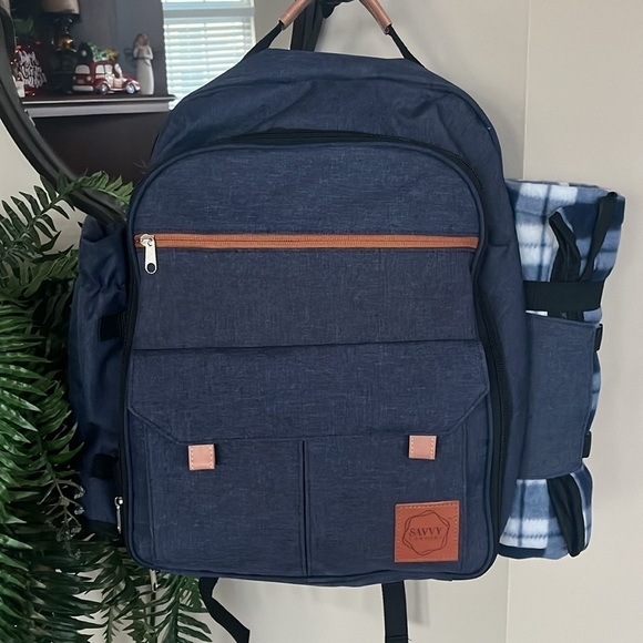 Brand New Picnic Backpack Set for 4 Insulated Large Cooler Waterproof Blanket - Picture 10 of 16